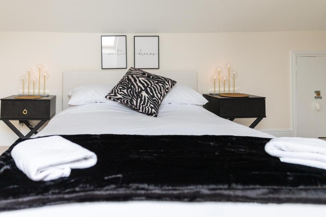 Luxury Living, Stylish Modern Apartment In The Heart Of Ryde Ryde  Exterior photo