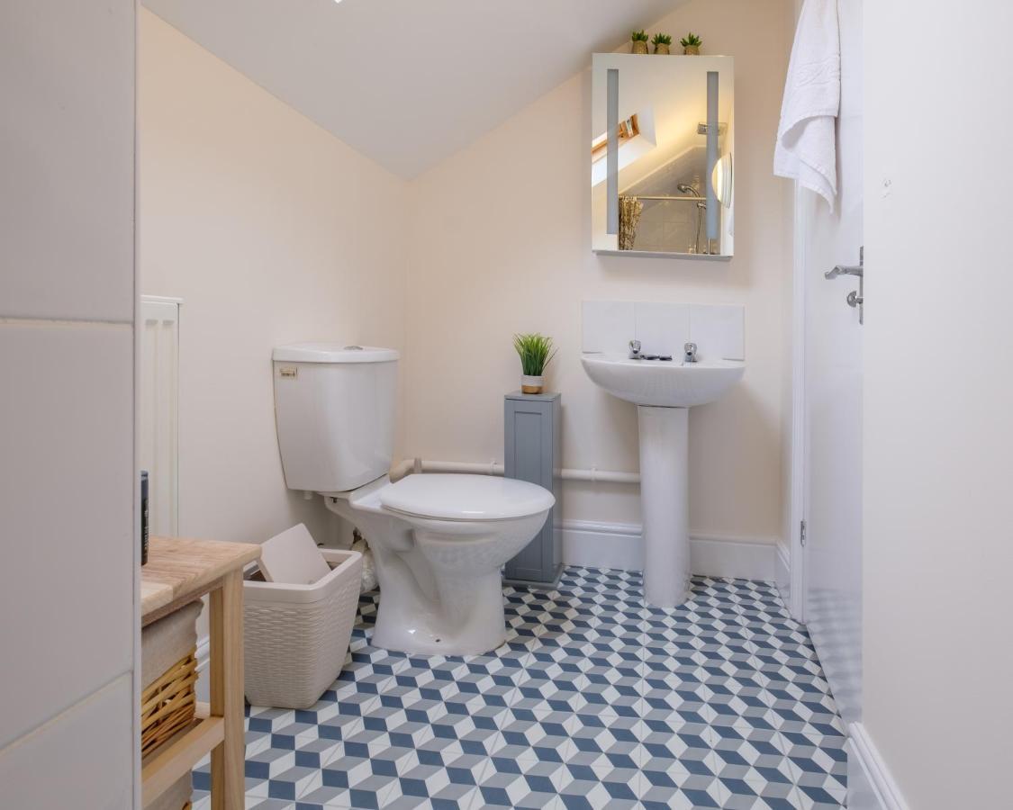 Luxury Living, Stylish Modern Apartment In The Heart Of Ryde Ryde  Exterior photo
