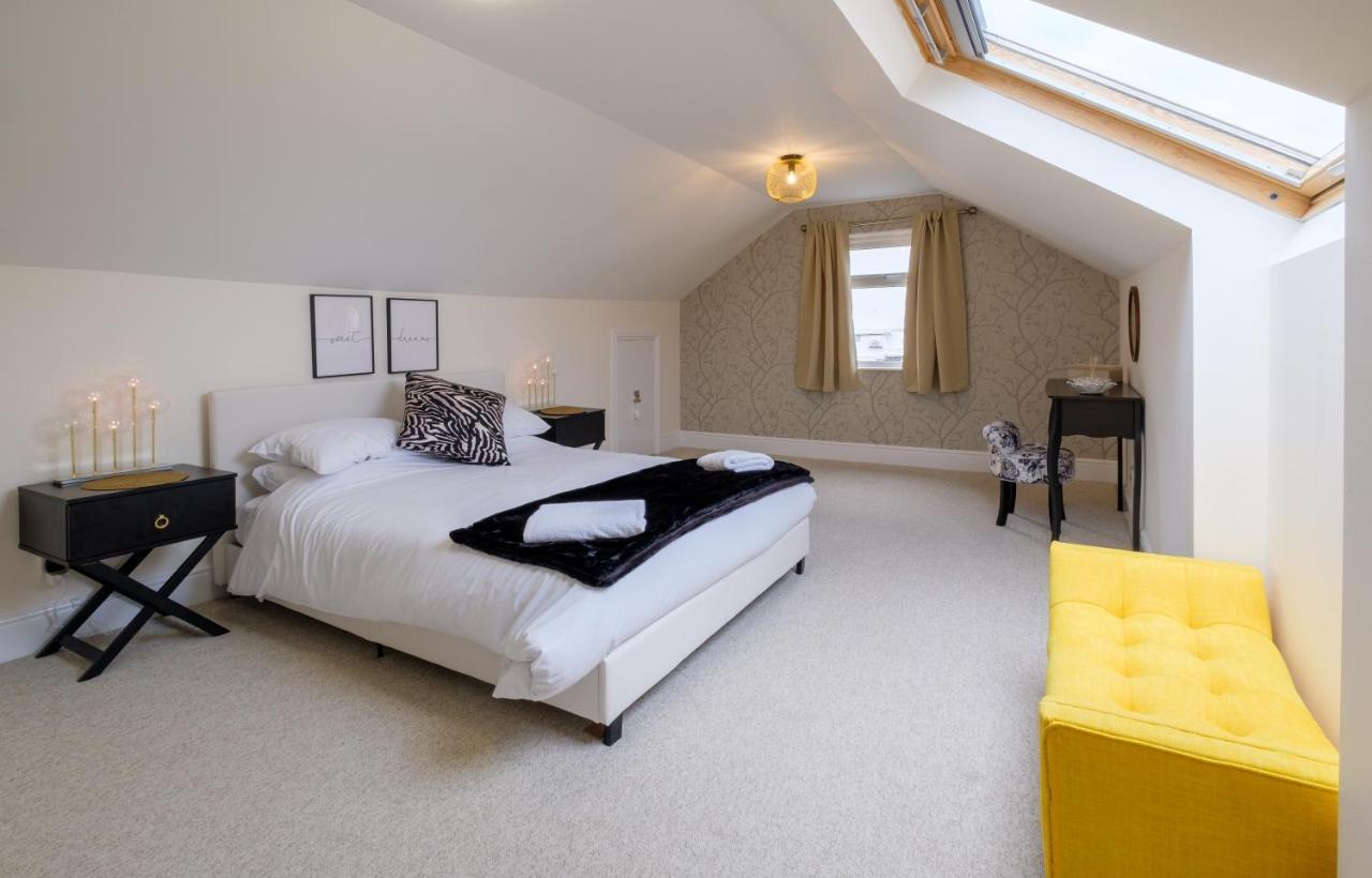 Luxury Living, Stylish Modern Apartment In The Heart Of Ryde Ryde  Exterior photo
