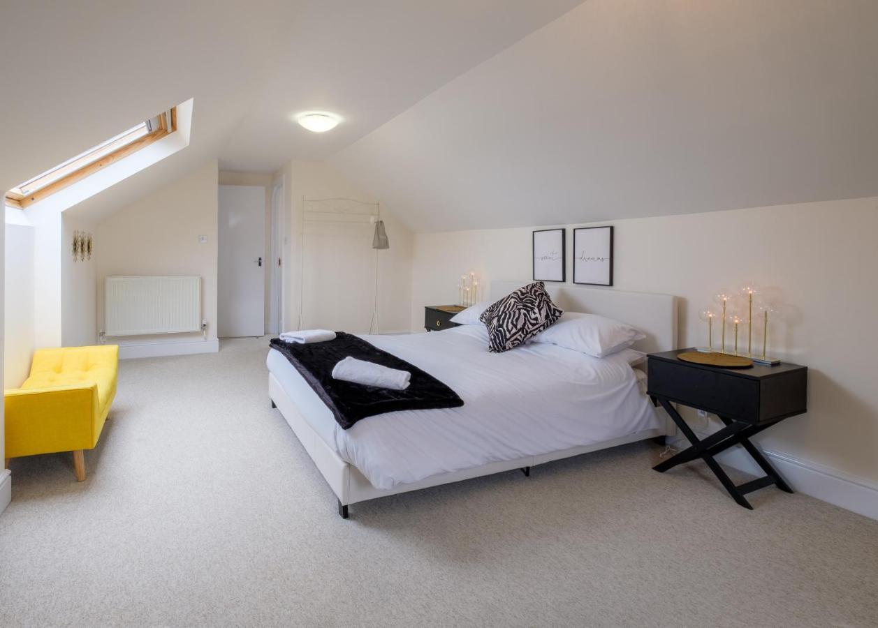 Luxury Living, Stylish Modern Apartment In The Heart Of Ryde Ryde  Exterior photo