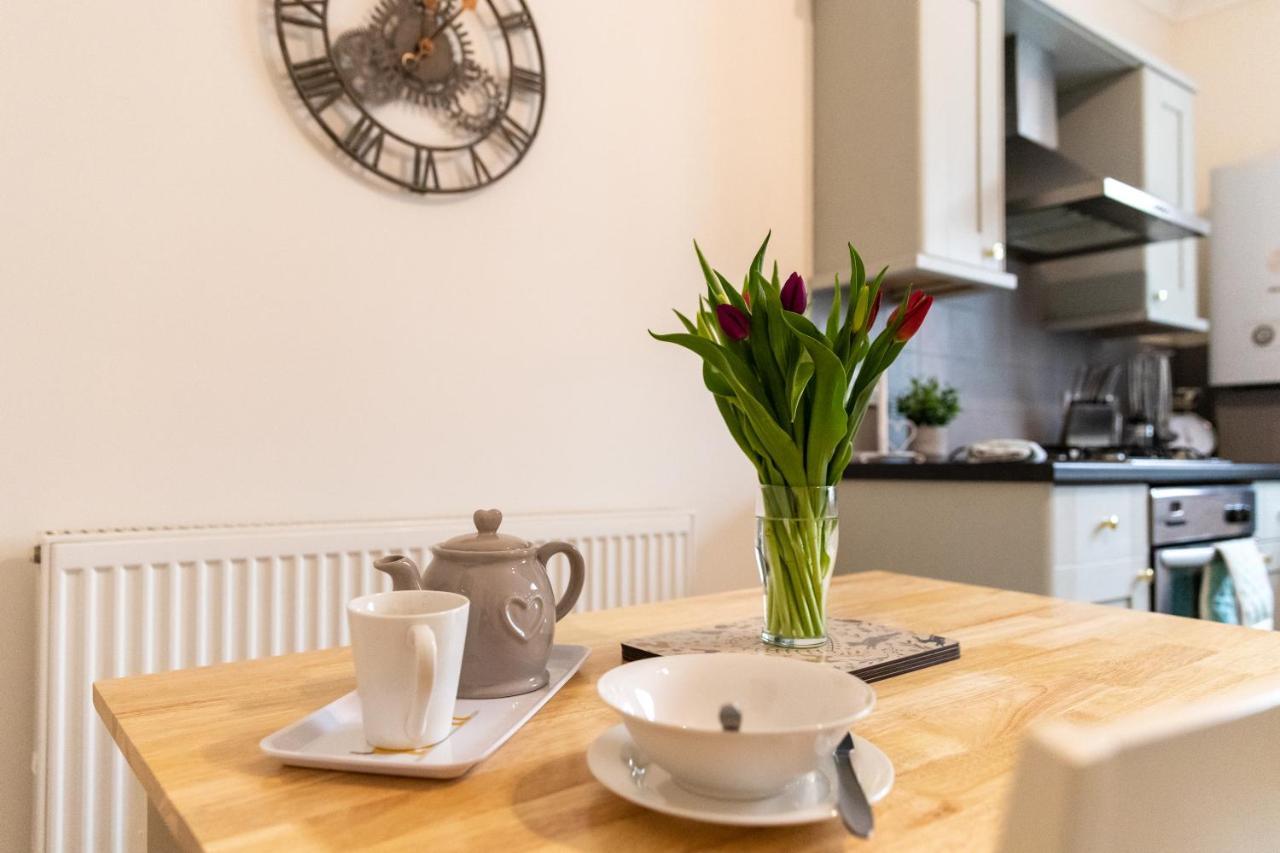 Luxury Living, Stylish Modern Apartment In The Heart Of Ryde Ryde  Exterior photo